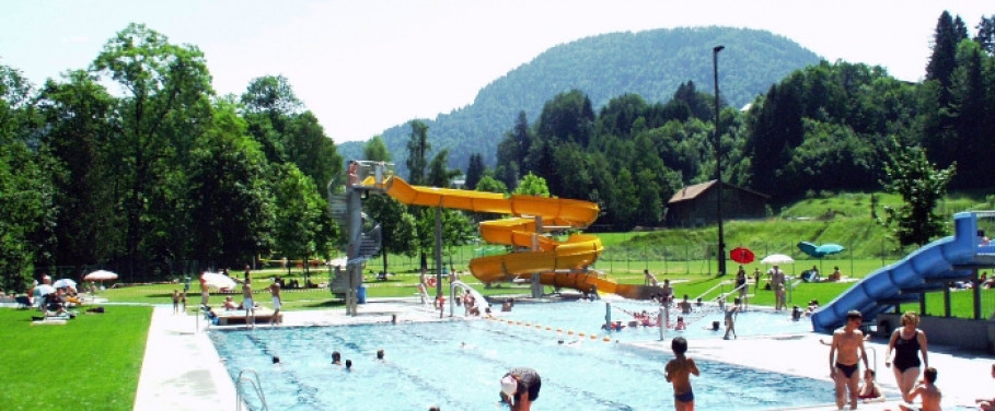 Открытый плавательный бассейн Hittisau – отдых и развлечение для всей семьи